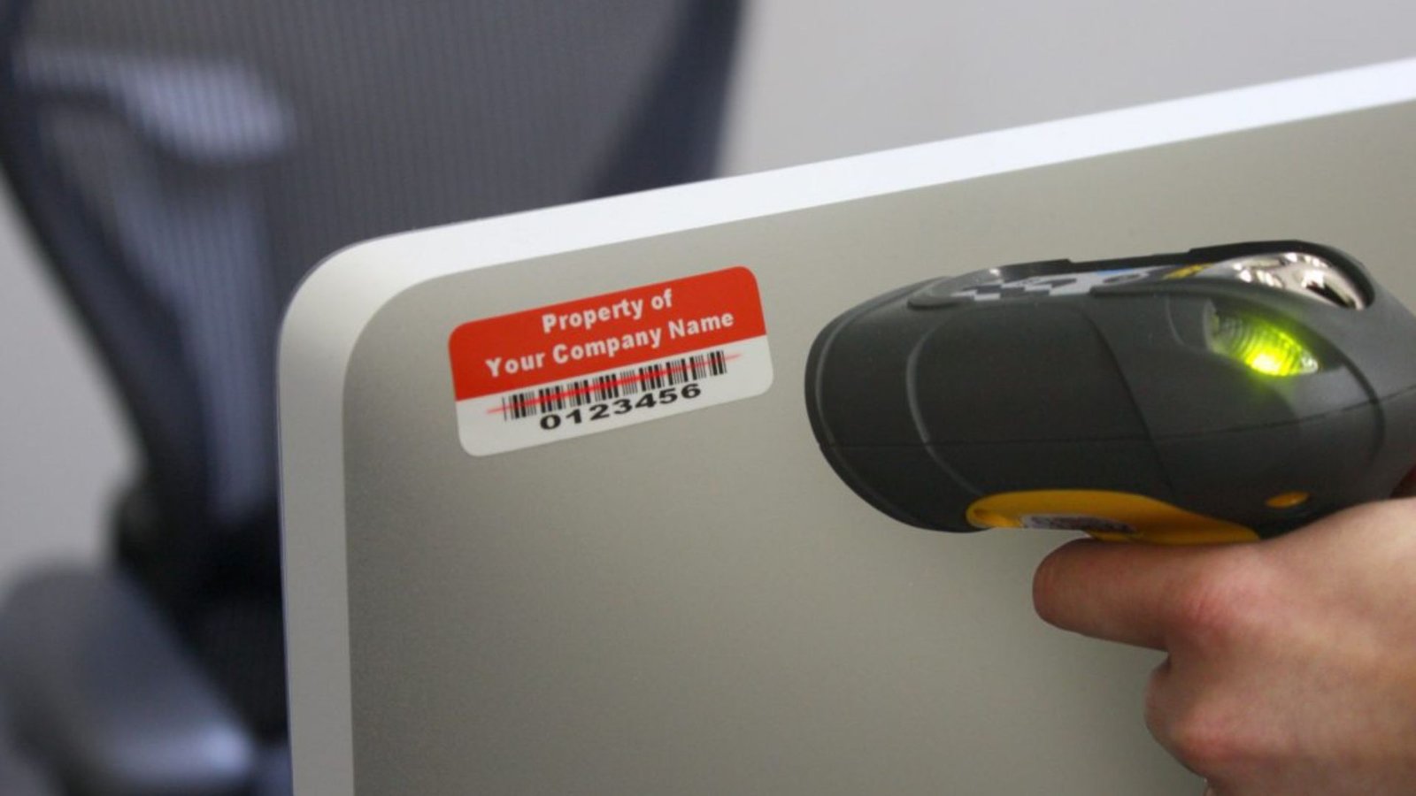 What are the Benefits of Using Asset Tags in Business Operations